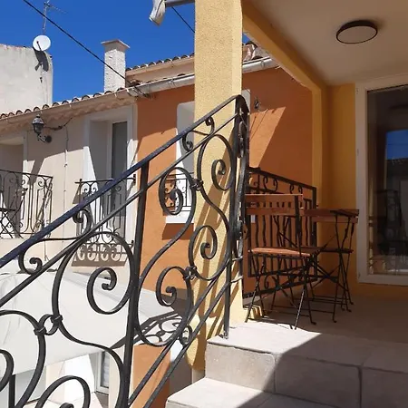 בית נופש Le Soleya - Centre Village - Piscine - 2 Pers